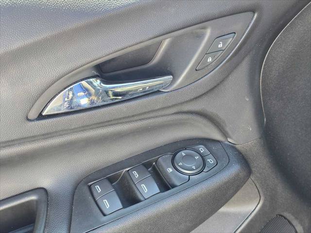 Used 2022 Chevrolet Equinox LT FWD image 22