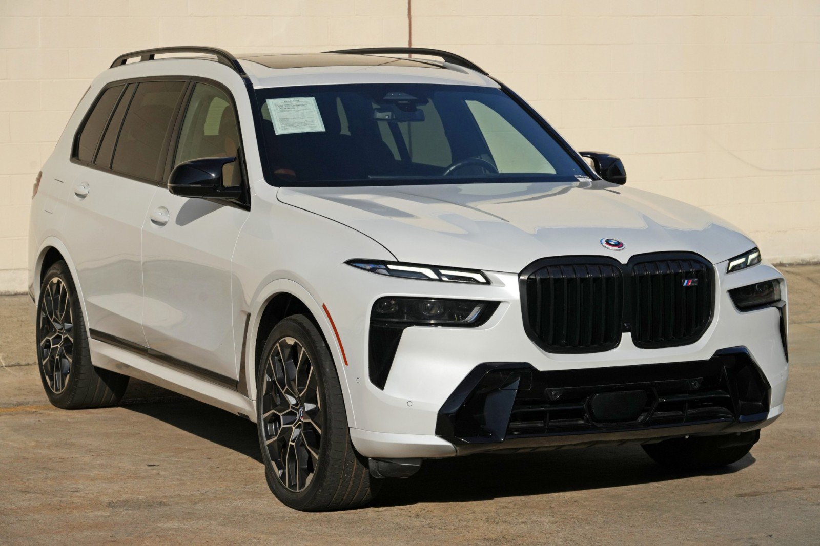 Used 2023 BMW X7 M60i w/ Climate Comfort Package AWD/4WD image 60