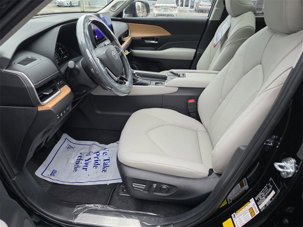 New 2026 Toyota Grand Highlander Limited image 26