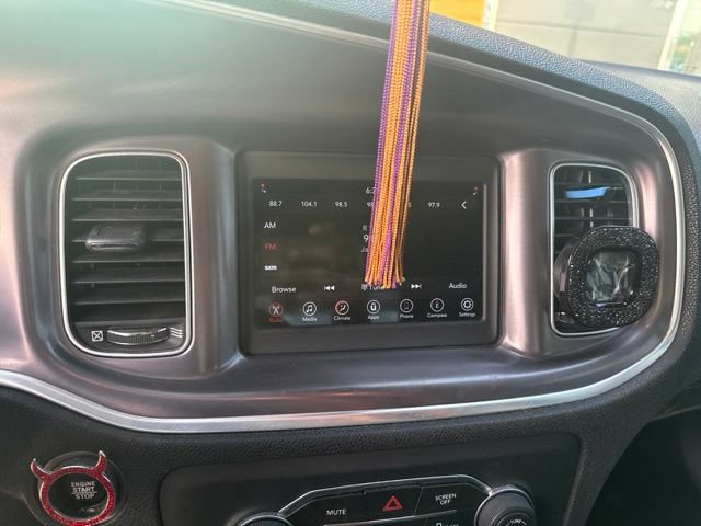 Used 2019 Dodge Charger SXT RWD image 15