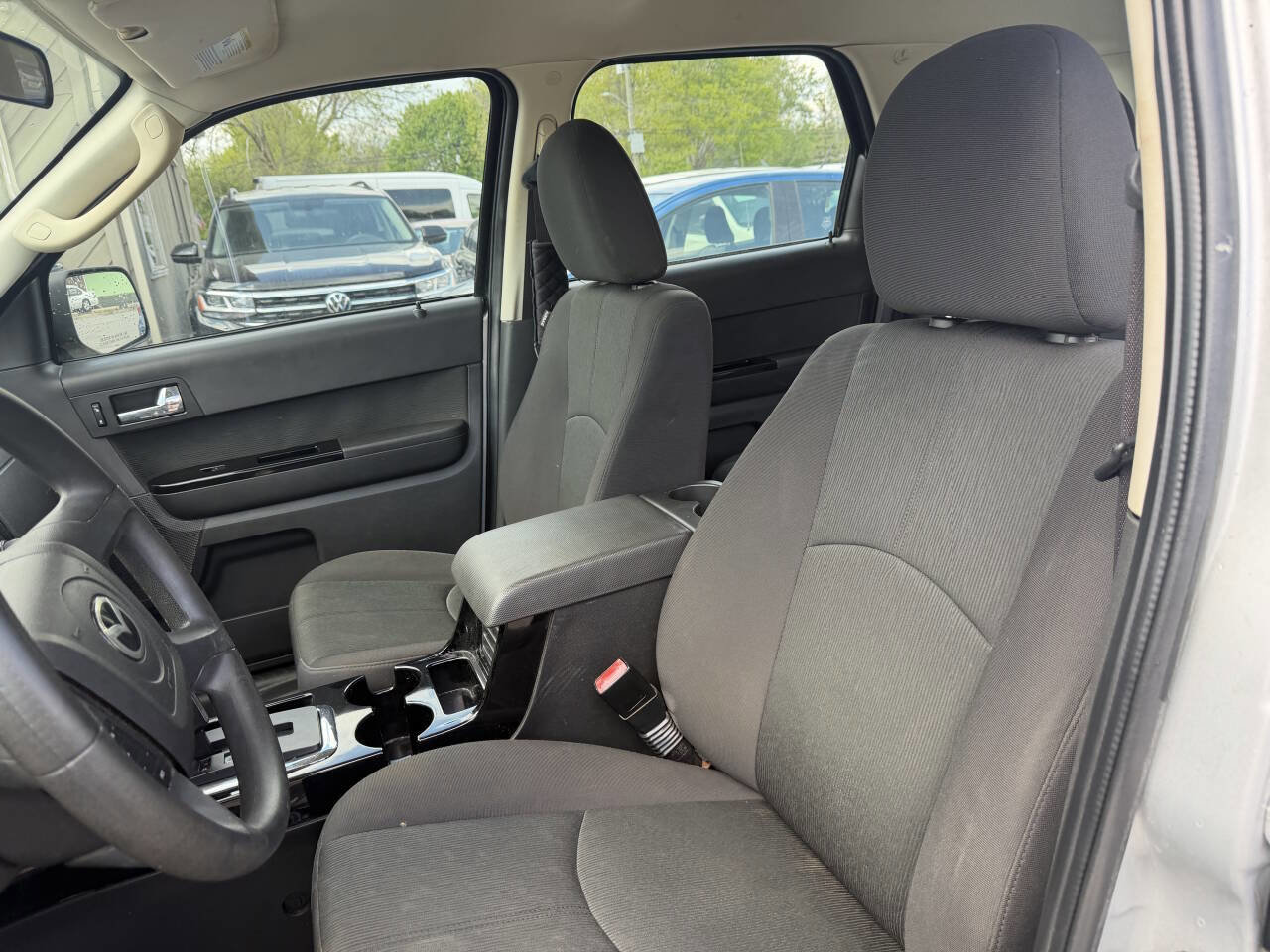 Used 2011 MAZDA Tribute i Sport FWD image 8