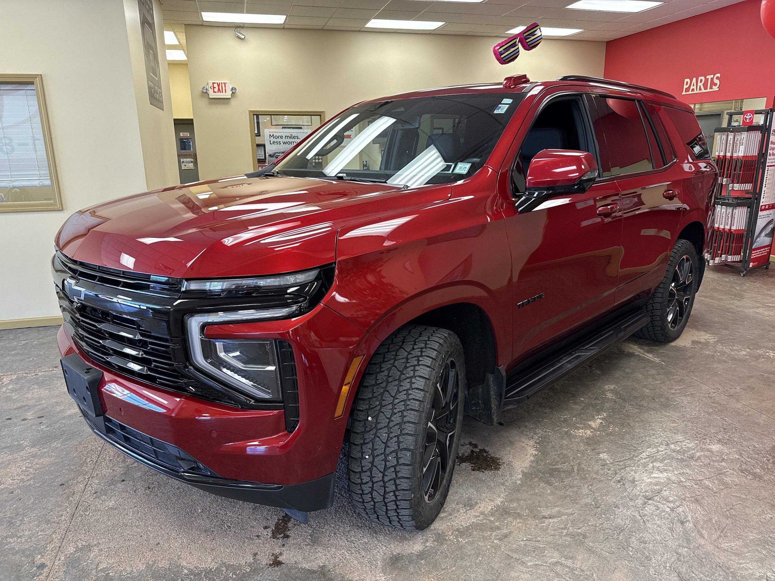 Used 2025 Chevrolet Tahoe RST w/ Comfort Package AWD/4WD image 4