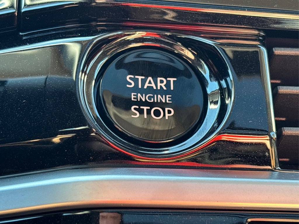 New 2025 Nissan Pathfinder Platinum w/ Cargo Package image 32