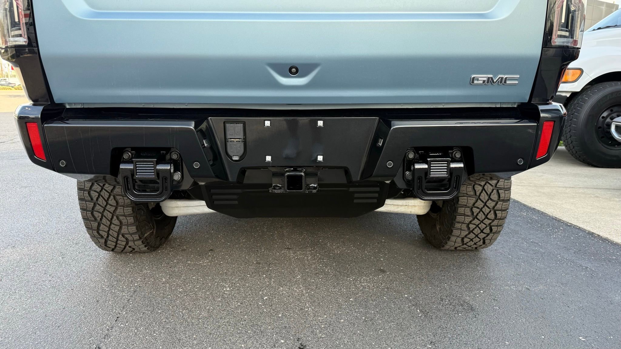 Used 2024 GMC Hummer EV 3X w/ Omega Edition AWD/4WD image 26