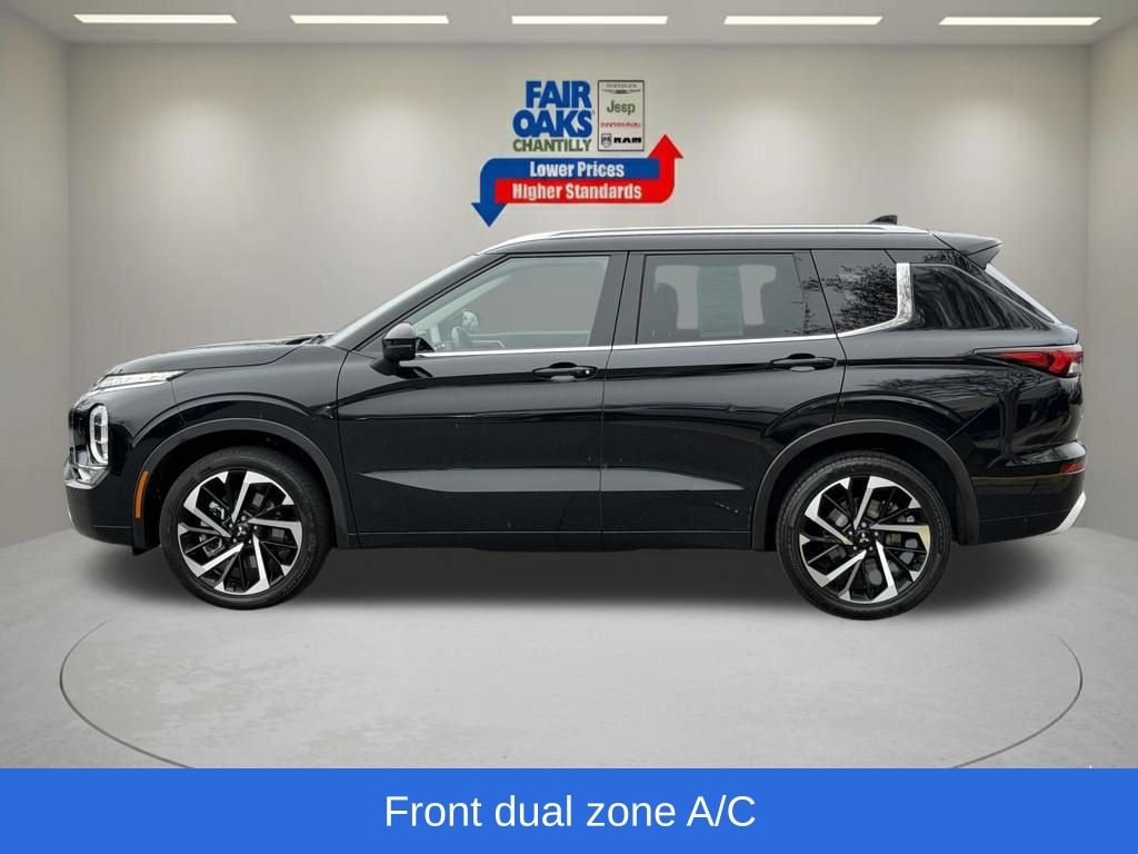 Used 2023 Mitsubishi Outlander SEL AWD/4WD image 10