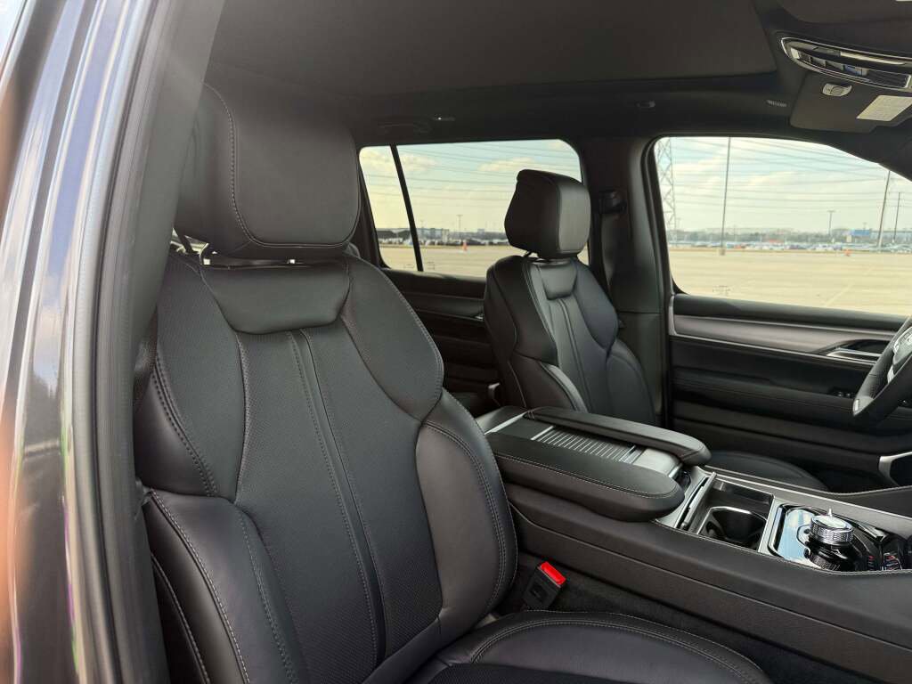 New 2026 Jeep Grand Wagoneer L Limited w/ Premium Group II image 20