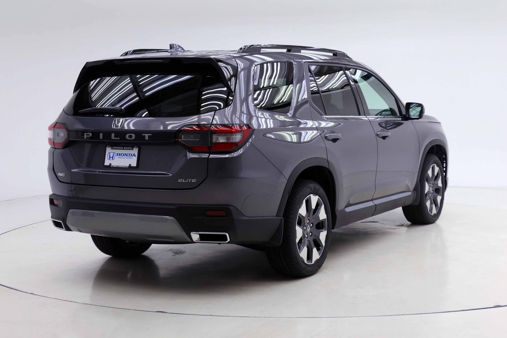 New 2026 Honda Pilot Elite image 2