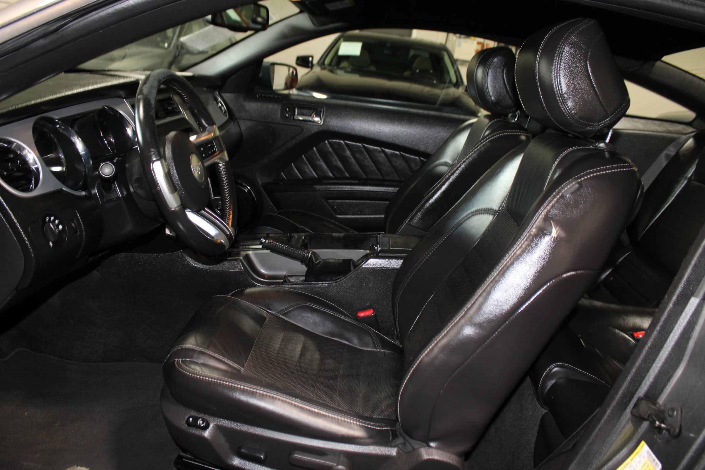 Used 2014 Ford Mustang Premium w/ Equipment Group 202A RWD image 21