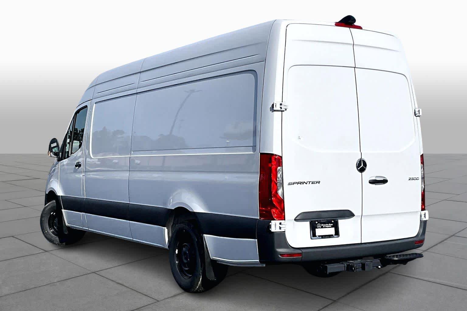New 2025 Mercedes-Benz Sprinter 2500 image 12