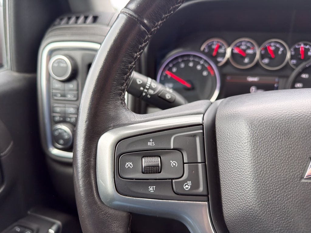 Used 2022 Chevrolet Silverado 1500 RST AWD/4WD image 39