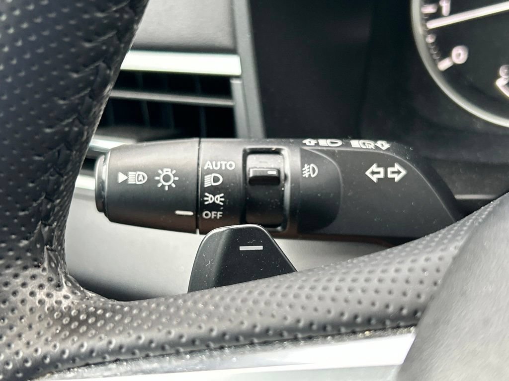 Used 2025 Mitsubishi Outlander SE AWD/4WD image 29