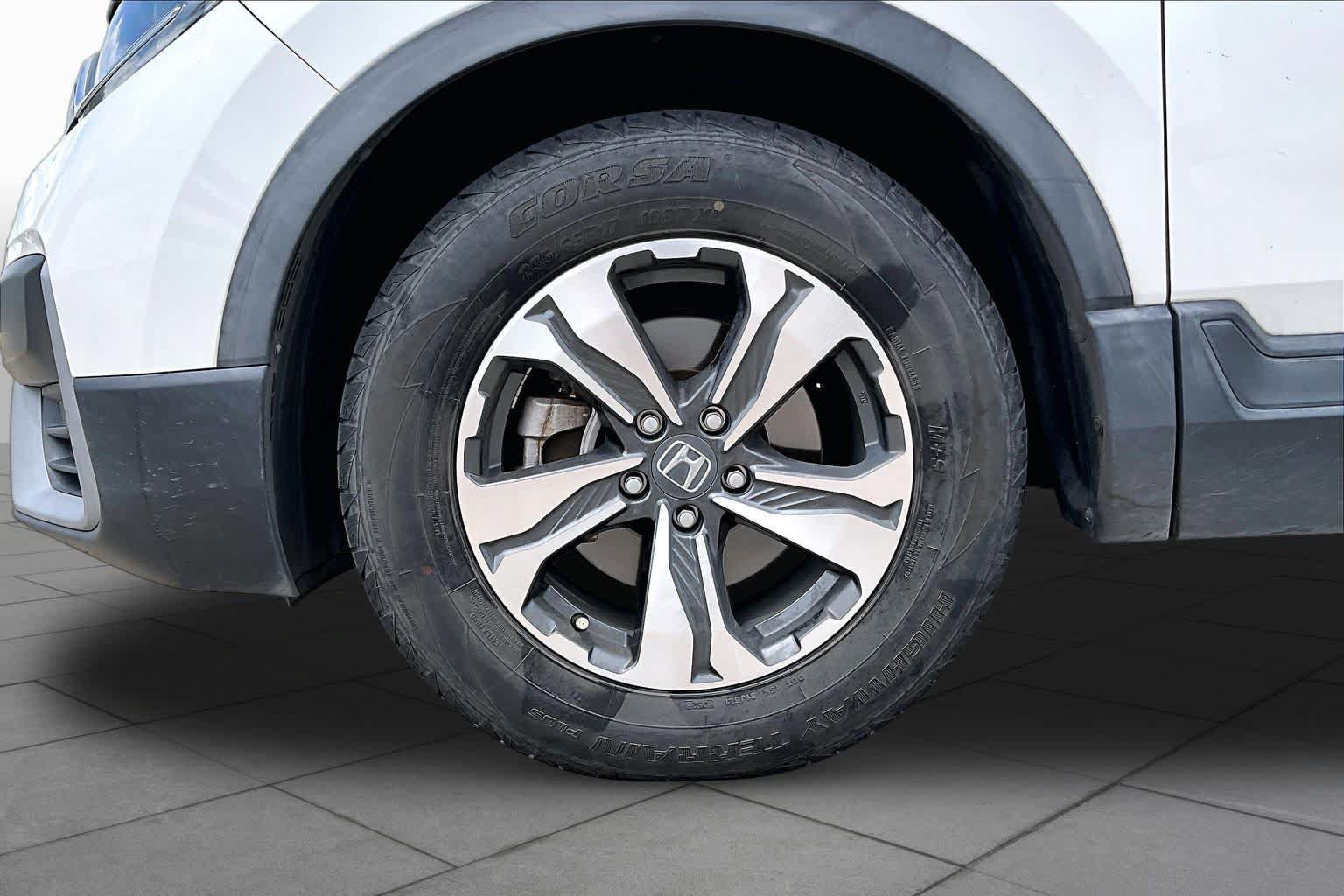 Used 2020 Honda CR-V LX image 9