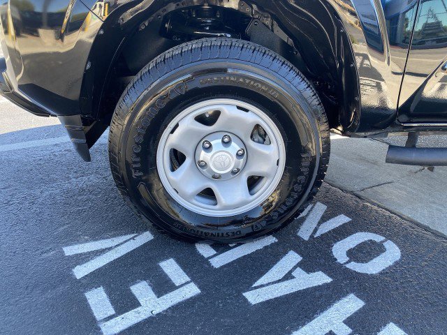 Used 2019 Toyota Tacoma SR5 image 31