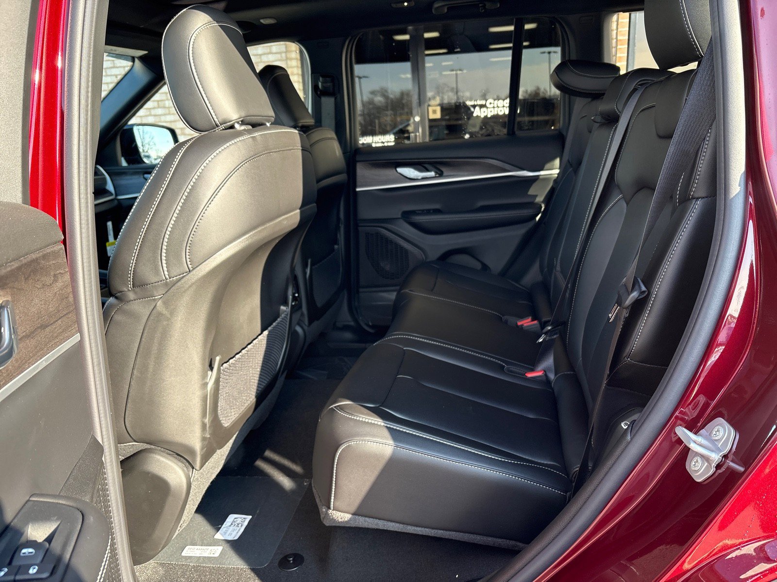 New 2025 Jeep Grand Cherokee Limited image 4