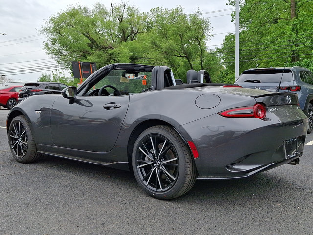 New 2026 MAZDA MX-5 Miata Grand Touring w/ Appearance Package RWD image 4