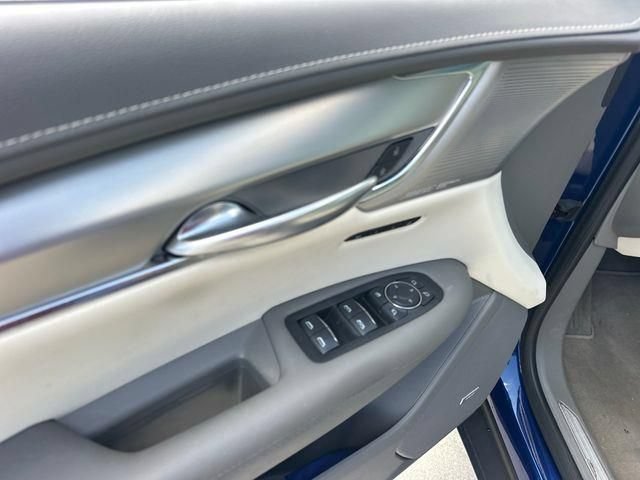 Used 2023 Cadillac XT5 Premium Luxury FWD image 23