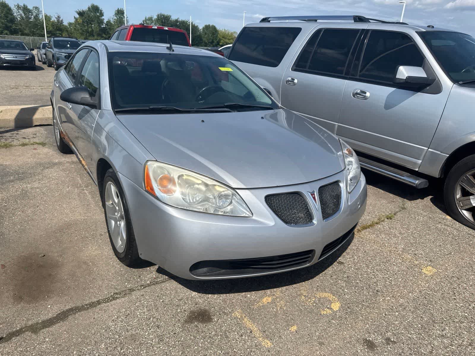 Used 2009 Pontiac G6 Sedan w/ Sun And Sound Package FWD image 5