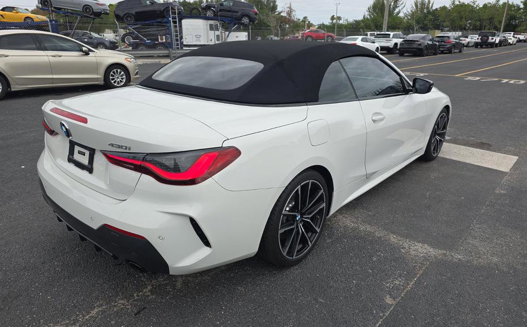 Used 2021 BMW 430i Convertible w/ M Sport Package RWD image 2