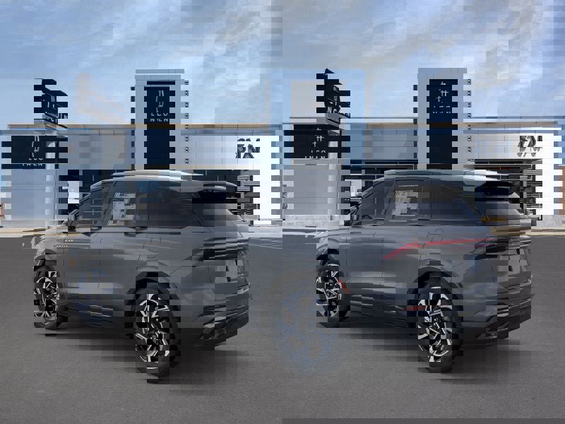 New 2025 Lincoln Nautilus Premier w/ Equipment Group 102A image 4