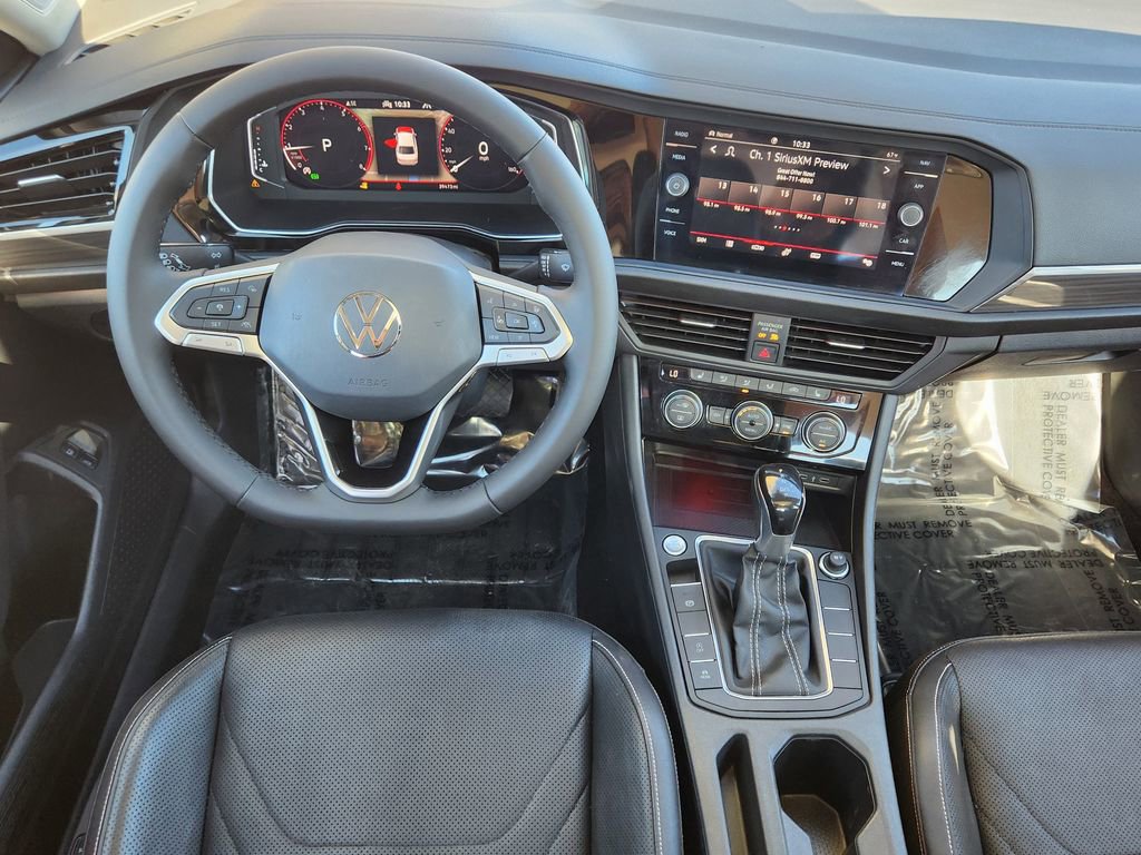 Used 2022 Volkswagen Jetta SEL image 3