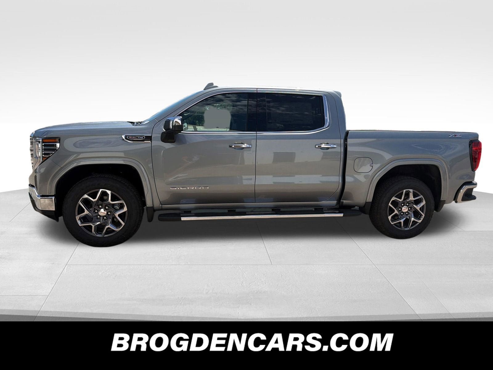 New 2026 GMC Sierra 1500 SLT w/ SLT Premium Plus Package AWD/4WD image 5