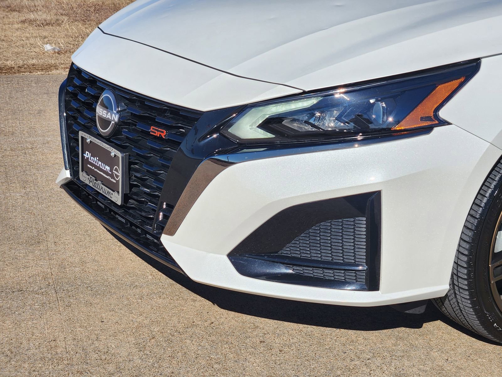 Used 2025 Nissan Altima 2.5 SR w/ SR Premium Package image 10