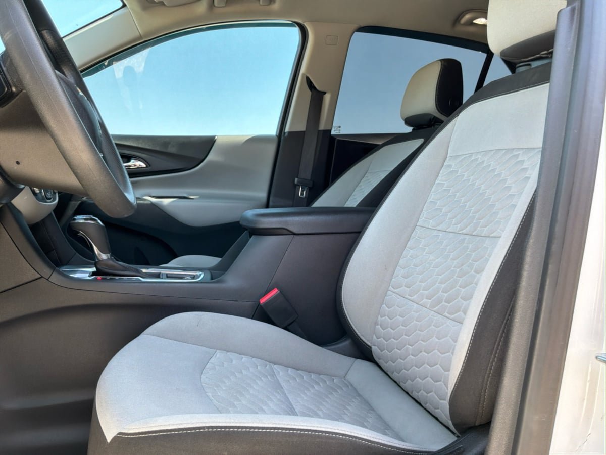 Used 2021 Chevrolet Equinox LS w/ LS Convenience Package FWD image 16