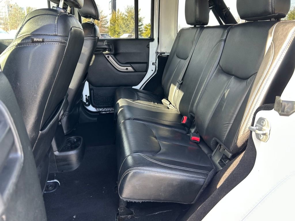 Certified 2018 Jeep Wrangler Unlimited Sahara image 19