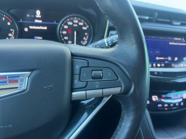 Used 2022 Cadillac XT6 Premium Luxury w/ Technology Package image 9