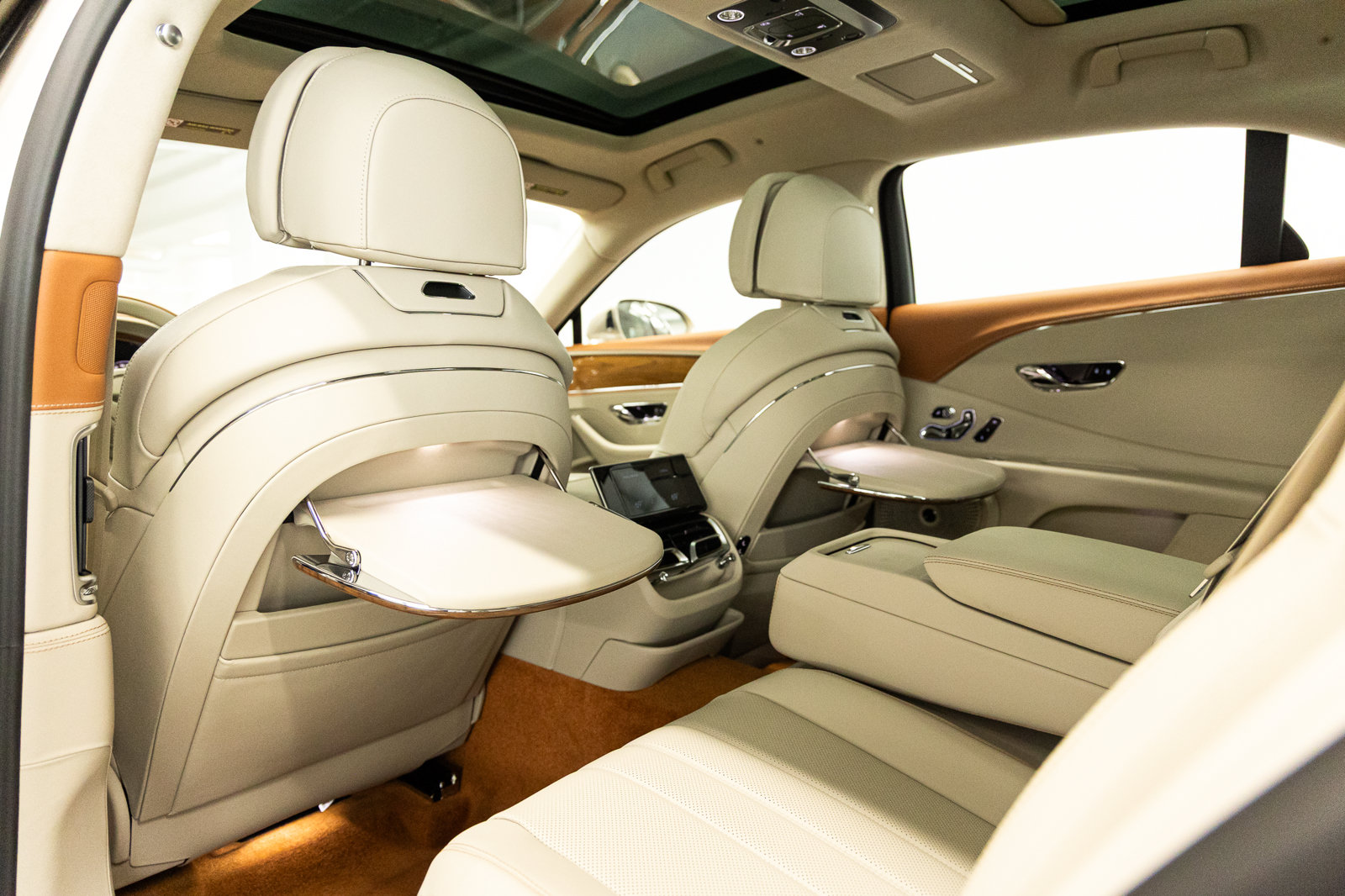Certified 2026 Bentley Flying Spur V8 AWD/4WD image 48