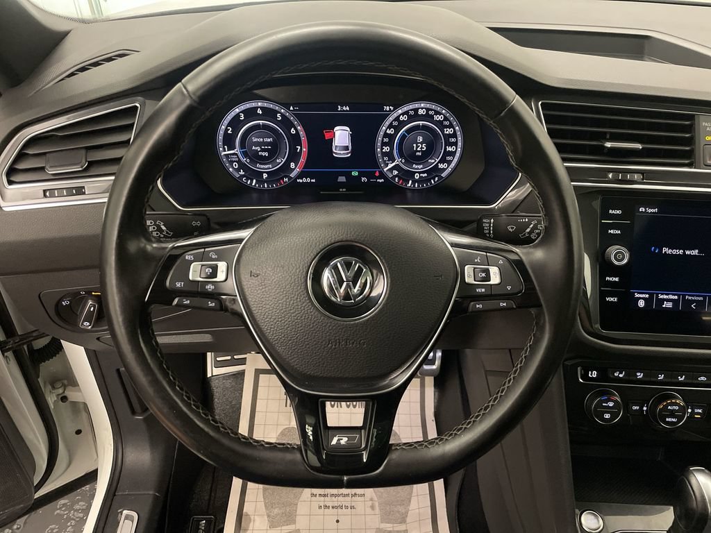 Used 2019 Volkswagen Tiguan SEL Premium R-Line AWD/4WD image 5