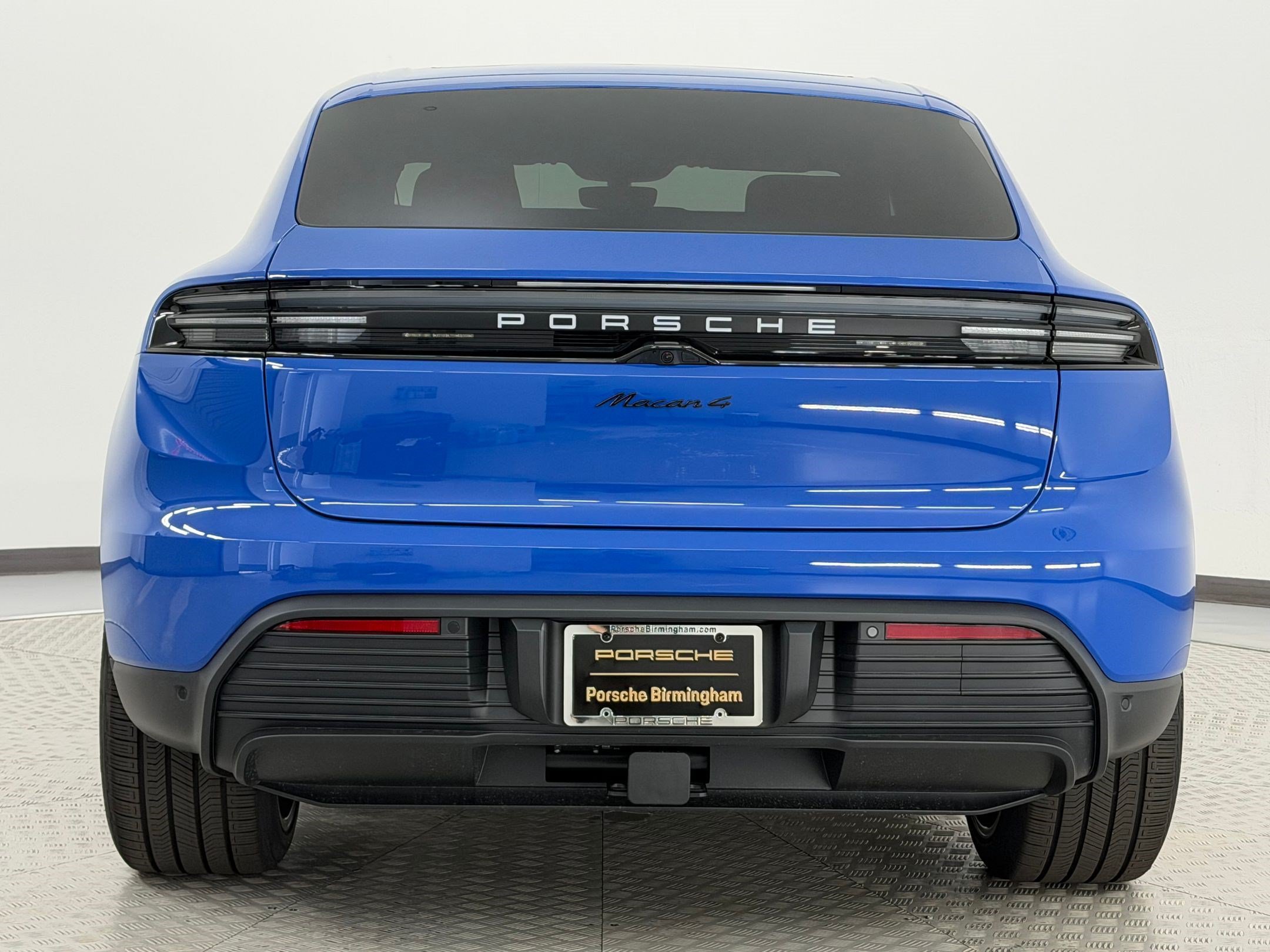 New 2026 Porsche Macan 4 Electric AWD/4WD image 10