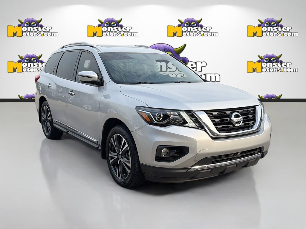 Used 2020 Nissan Pathfinder Platinum image 3