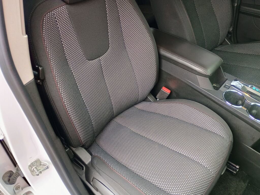 Used 2017 Chevrolet Equinox LS image 27