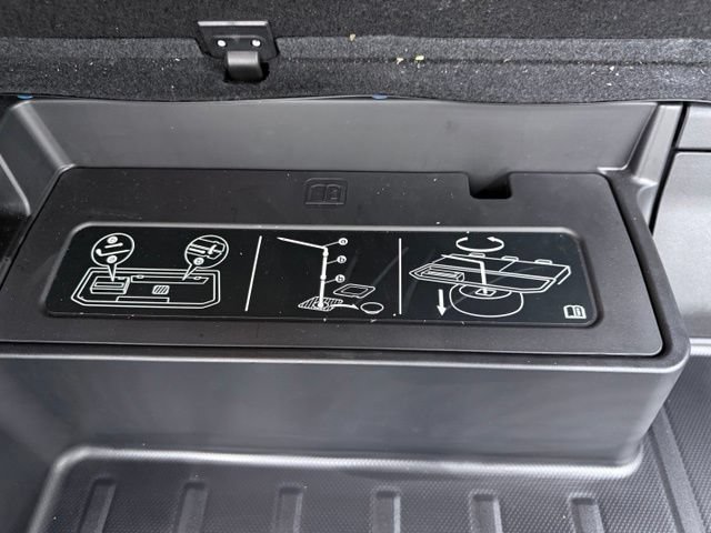 Used 2022 Subaru Ascent Premium w/ Convenience Package AWD/4WD image 15