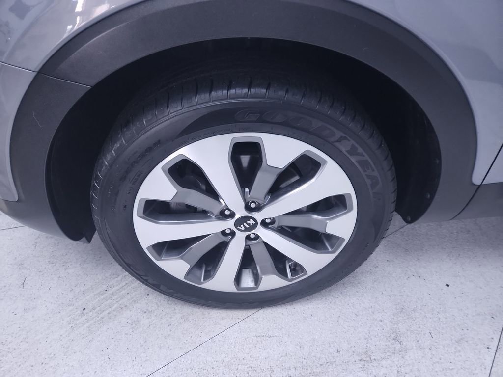 Used 2020 Kia Telluride S FWD image 10