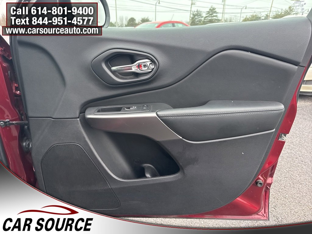 Used 2019 Jeep Cherokee Latitude Plus image 43