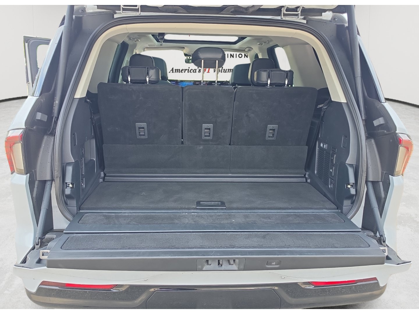 Used 2025 Lincoln Navigator Reserve AWD/4WD image 25
