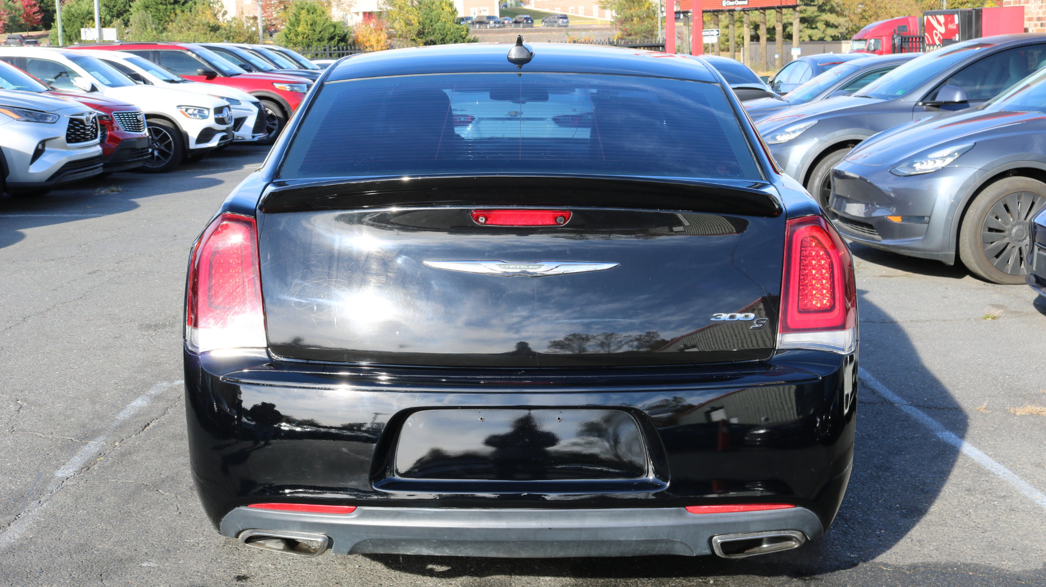 Used 2019 Chrysler 300 S image 7