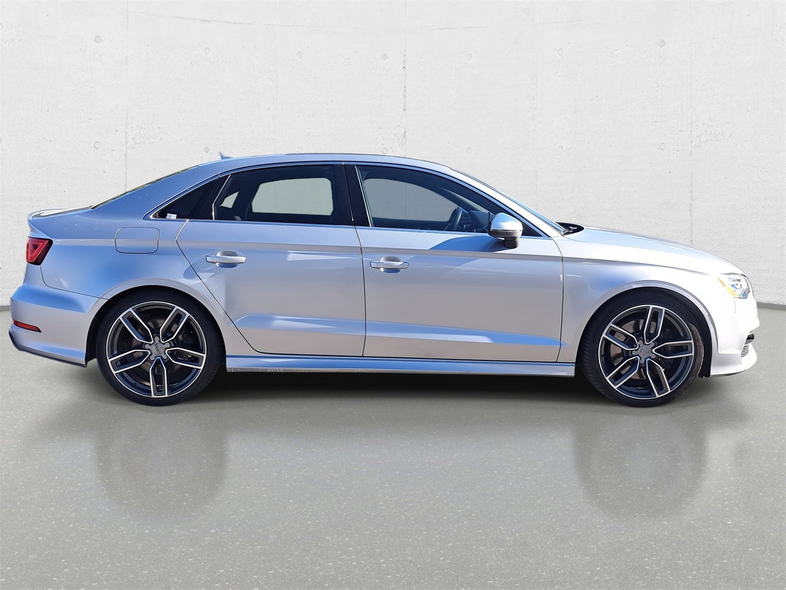 Used 2016 Audi S3 Premium Plus w/ Technology Package image 4