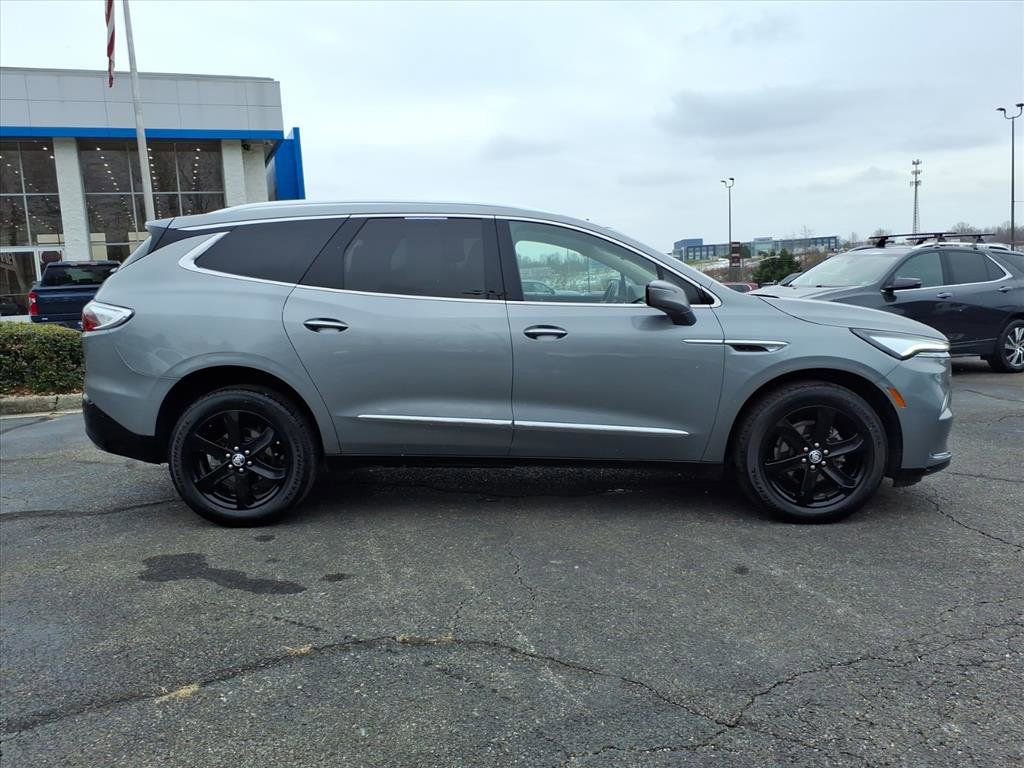 Used 2023 Buick Enclave Essence w/ Experience Buick Package image 2