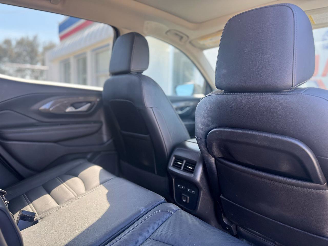 Used 2022 GMC Terrain Denali w/ Denali Premium Package image 47