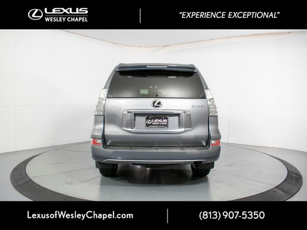 Used 2023 Lexus GX 460 Premium w/ Premium Package image 7