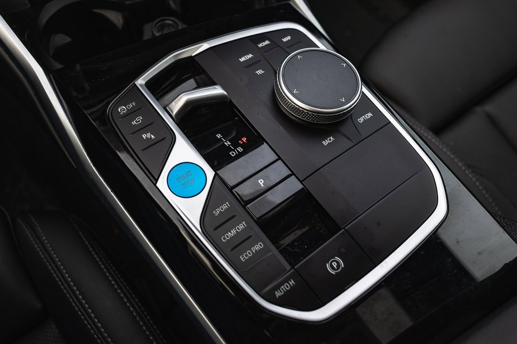 Used 2024 BMW i4 xDrive40i image 19