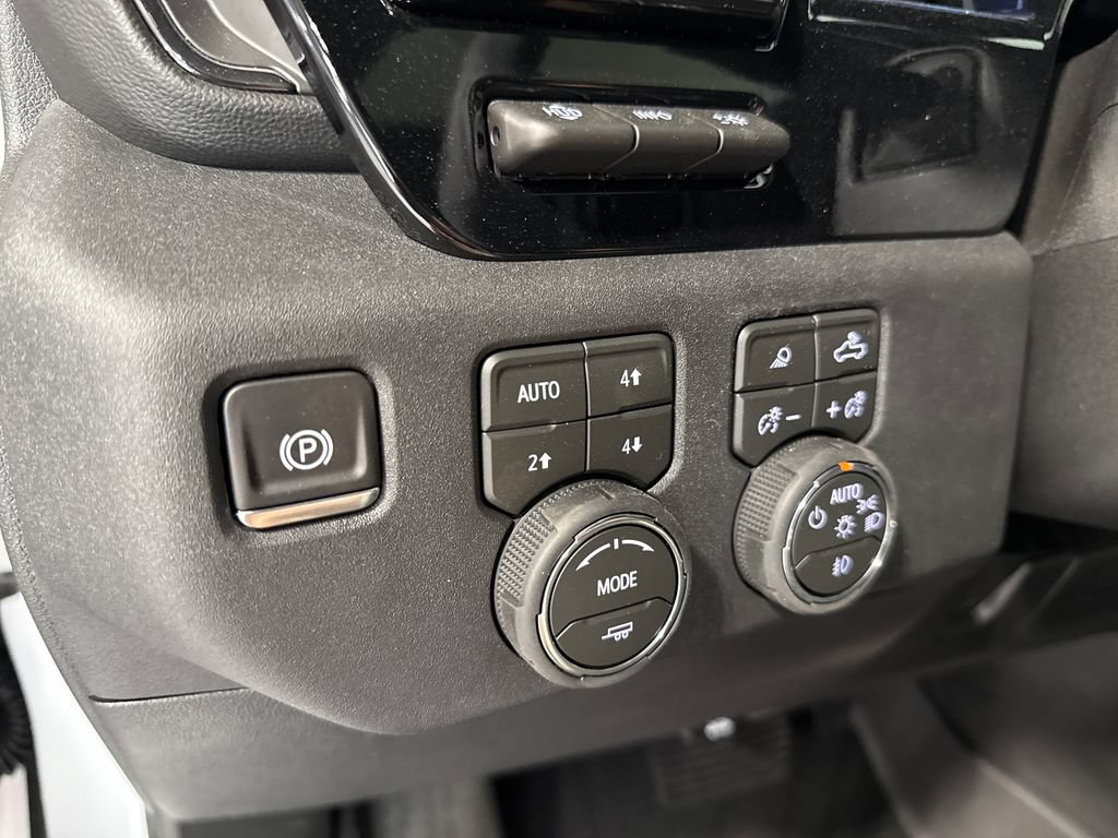 New 2026 Chevrolet Silverado 2500 ZR2 AWD/4WD image 11