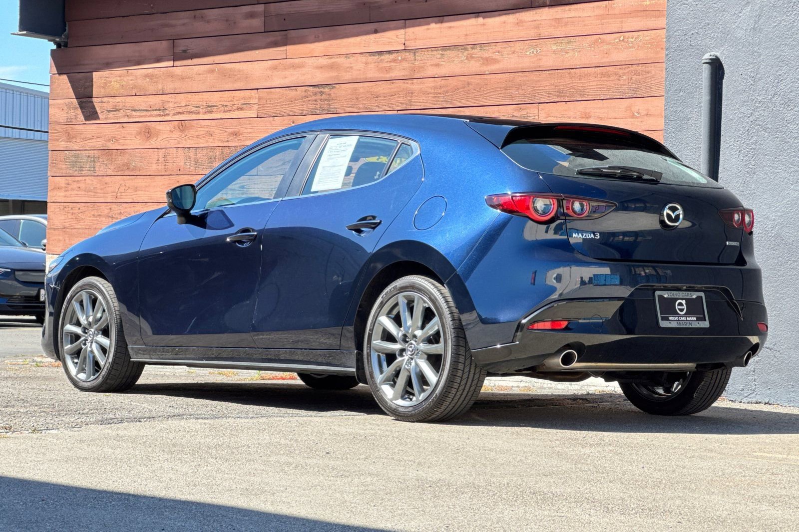Used 2023 MAZDA MAZDA3 s FWD image 6