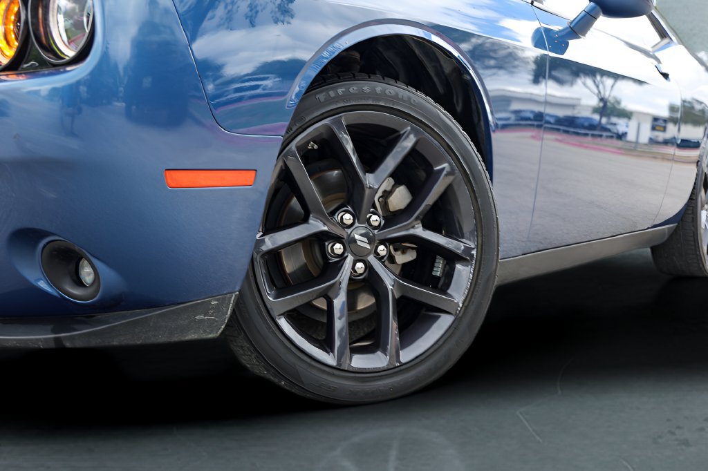 Used 2023 Dodge Challenger SXT w/ Blacktop Package RWD image 3