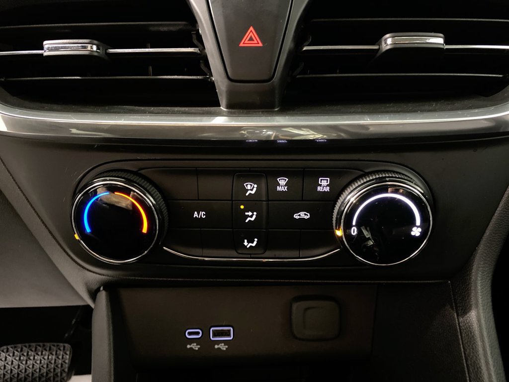 Certified 2024 Buick Encore GX Preferred FWD image 18