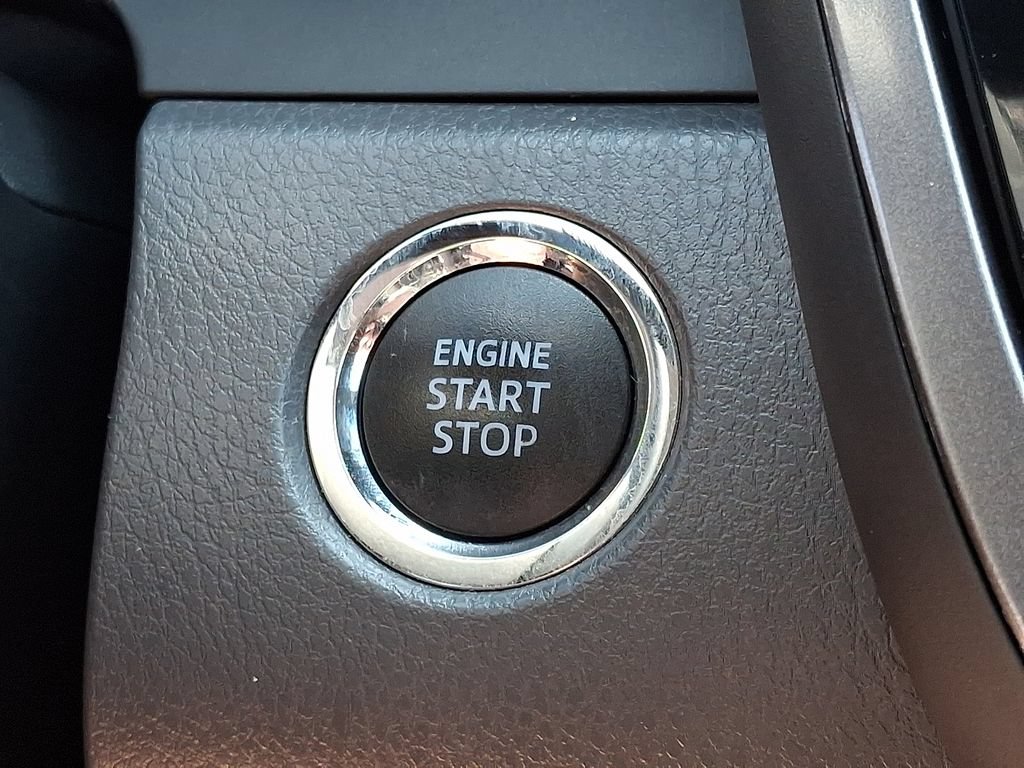 Certified 2020 Toyota Camry XLE AWD/4WD image 25