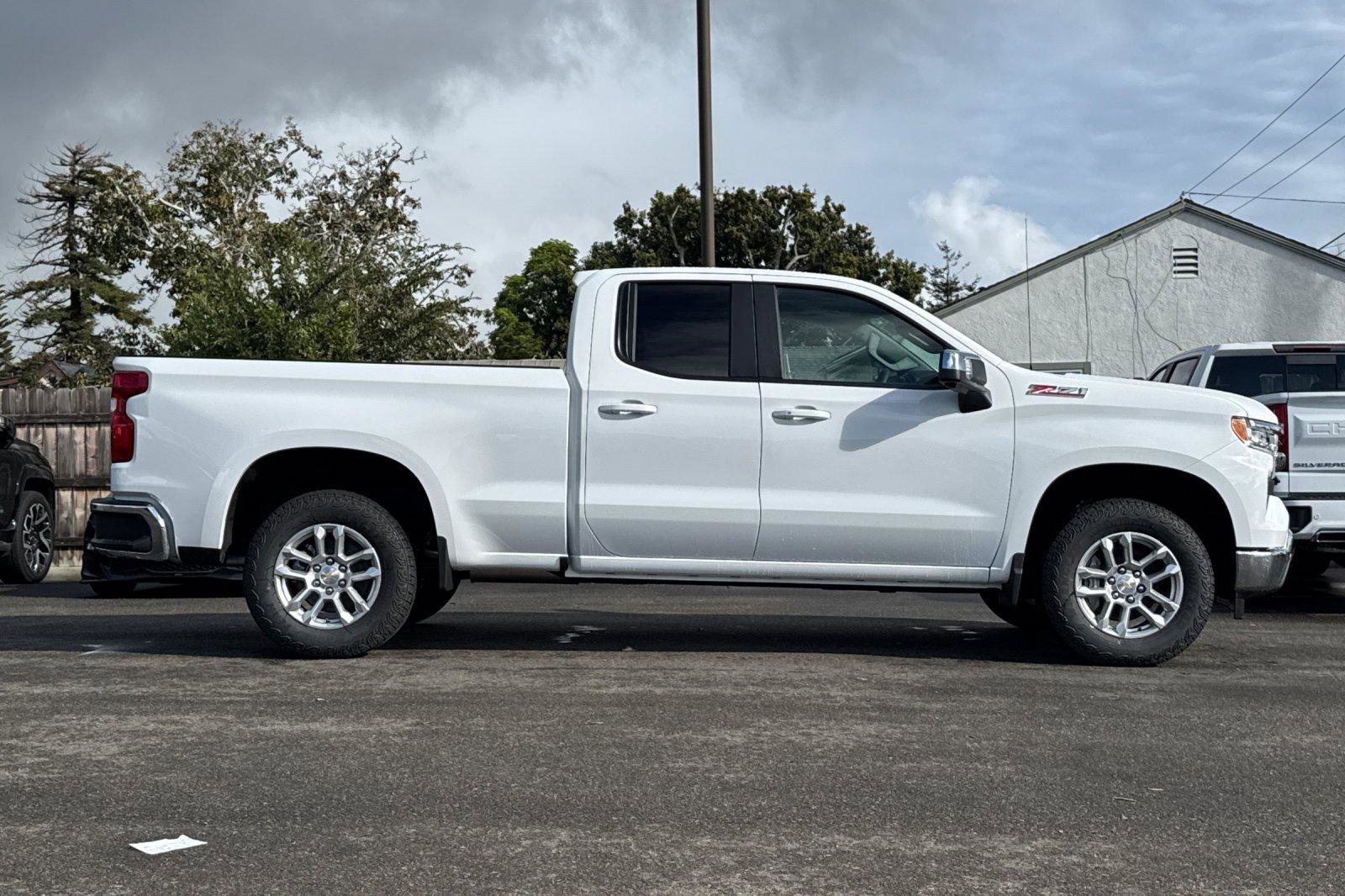 New 2026 Chevrolet Silverado 1500 LT w/ Z71 Off-Road Package image 4